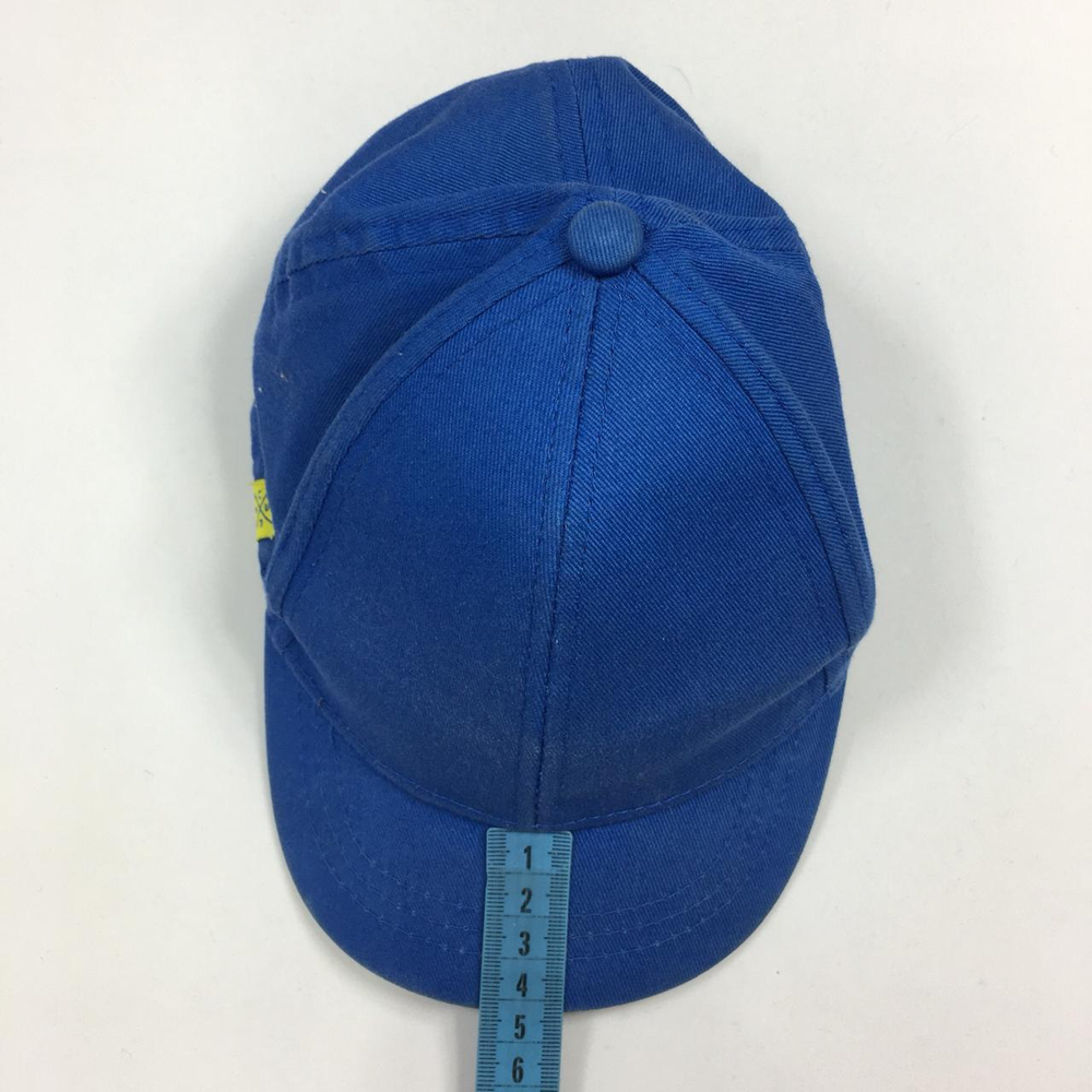 Кепка Reserved яркого цвета на 9\12 месяцев