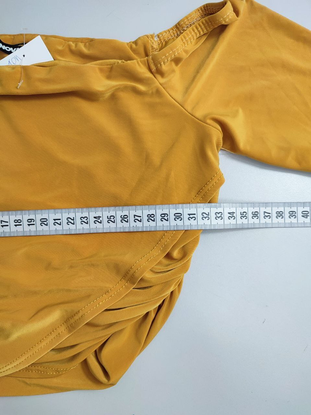 Кроп-топ Fashion Nova красивый 40-42 размер