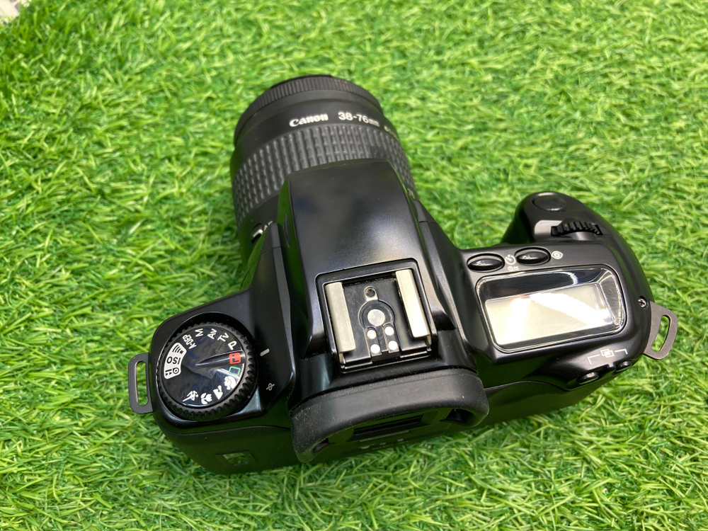 Canon EOS 3000 kit EF 38-76mm 4.5-5.6