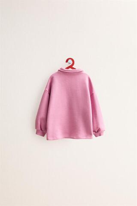 ZARA TIMELESS - ОДНОТОННАЯ ТОЛСТОВКА С ВОРОТНИКОМ ПОЛО, РОЗОВЫЙ