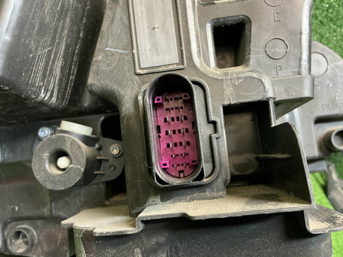 Фара левая Geely Atlas Pro (2021-2025) LED