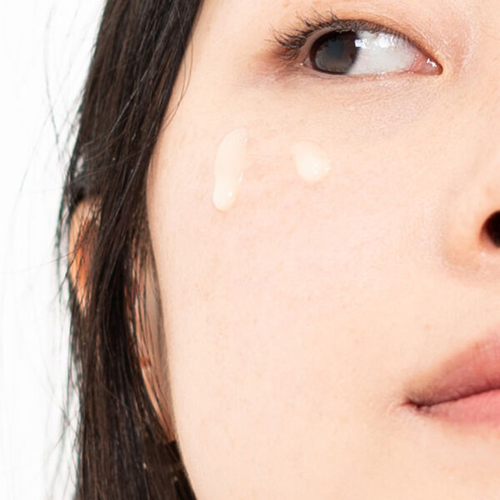 Веганская барьерная сыворотка с рисом Bueno Icheon Rice Core White Serum, 50мл