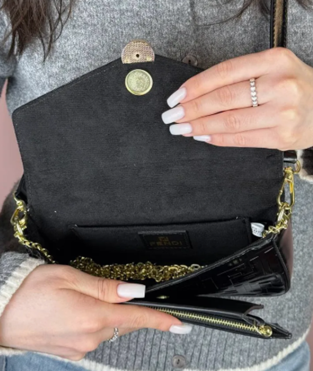 Сумка FENDI стильная
