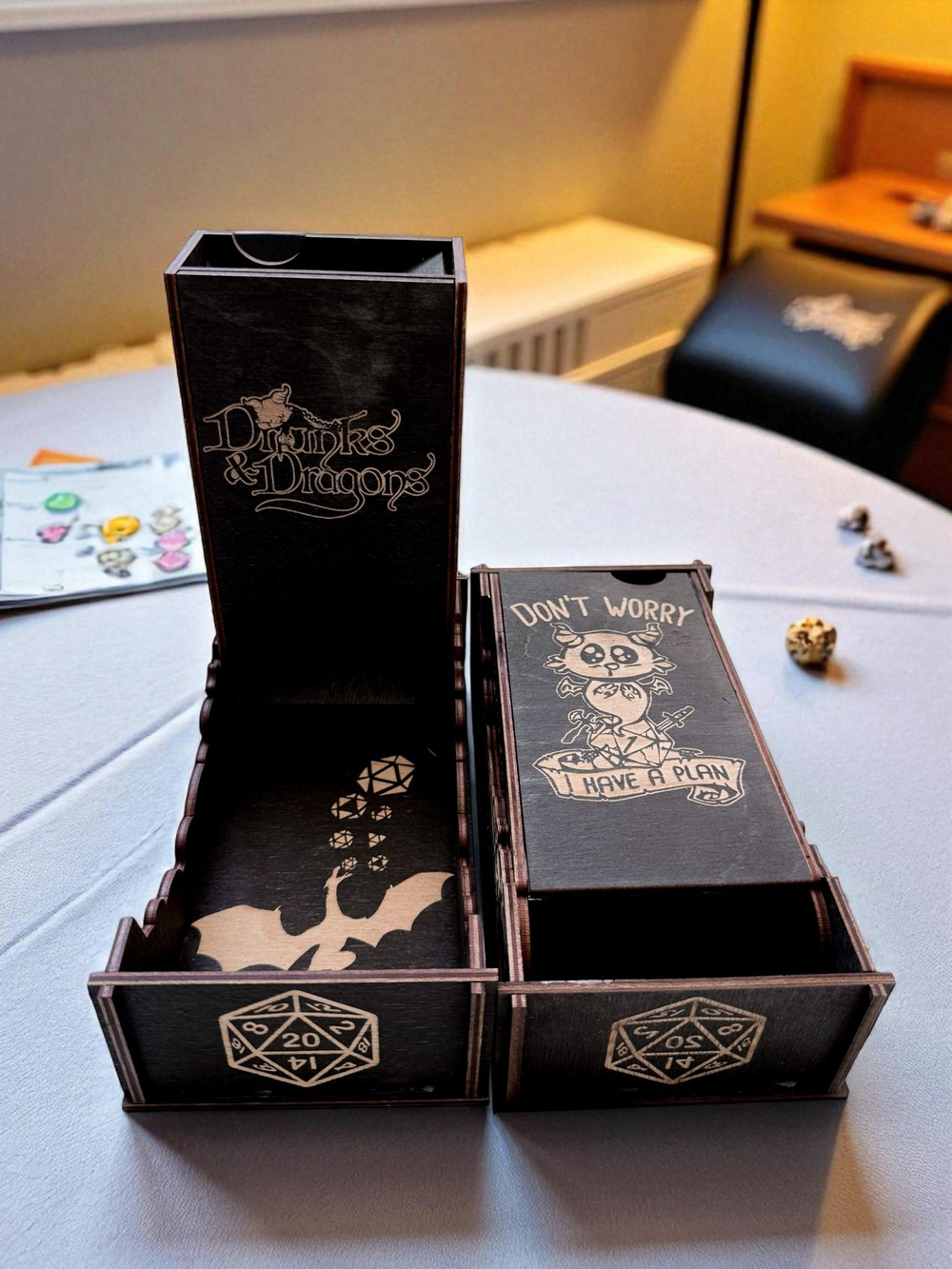 Dice Tower «Выпивка и драконы» — дерево