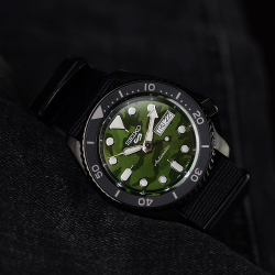 Seiko SRPJ37K1