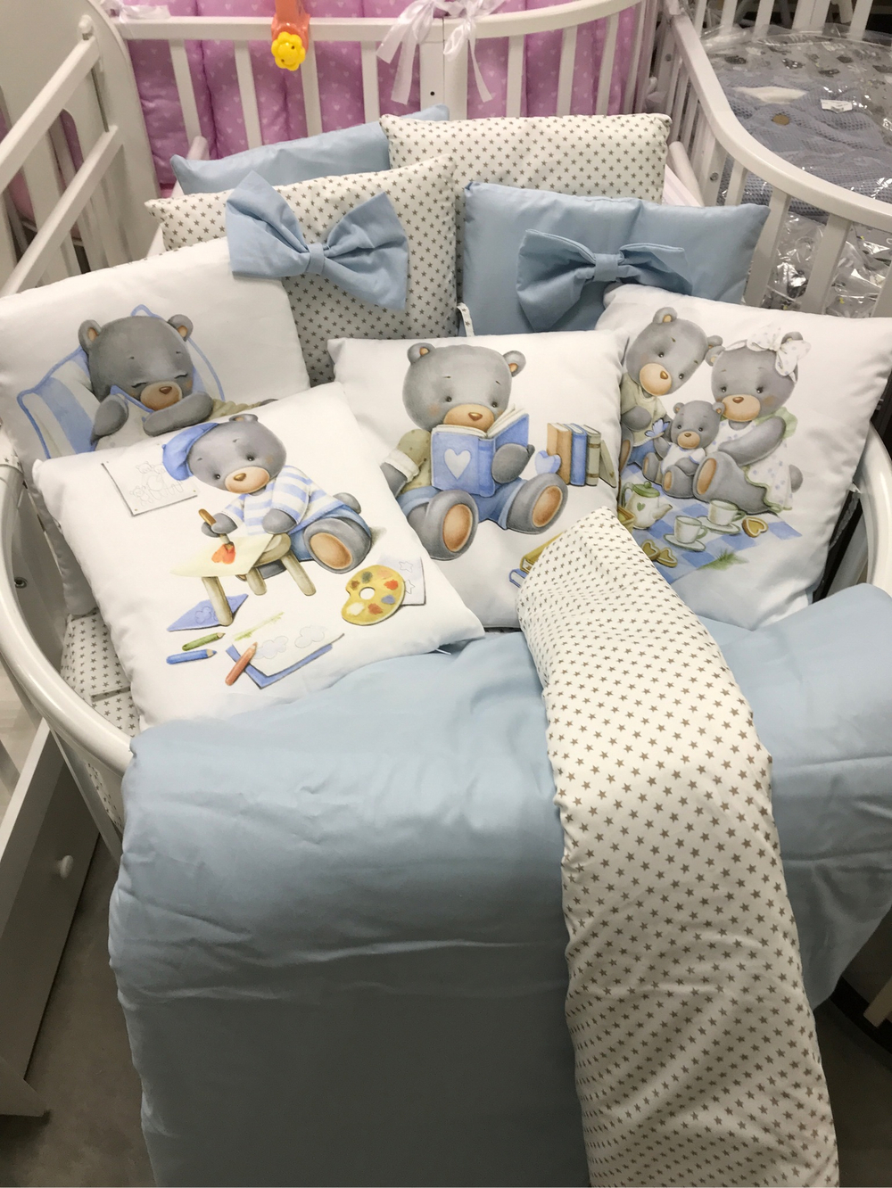 Комплект в кроватку 18 предметов "Мишка с партой голубой", сатин