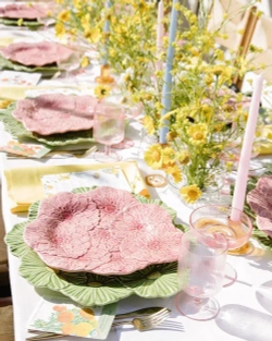 Тарелка сервировочная Bordallo Pinheiro Maria Flor салатовая (37 см)