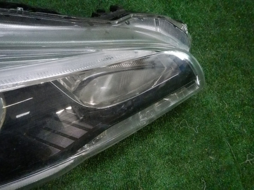 Битая Фара правая Subaru Outback 5 (2014-2018) LED