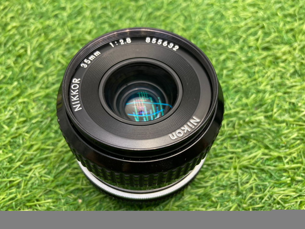 Nikon Nikkor 35mm  2.8