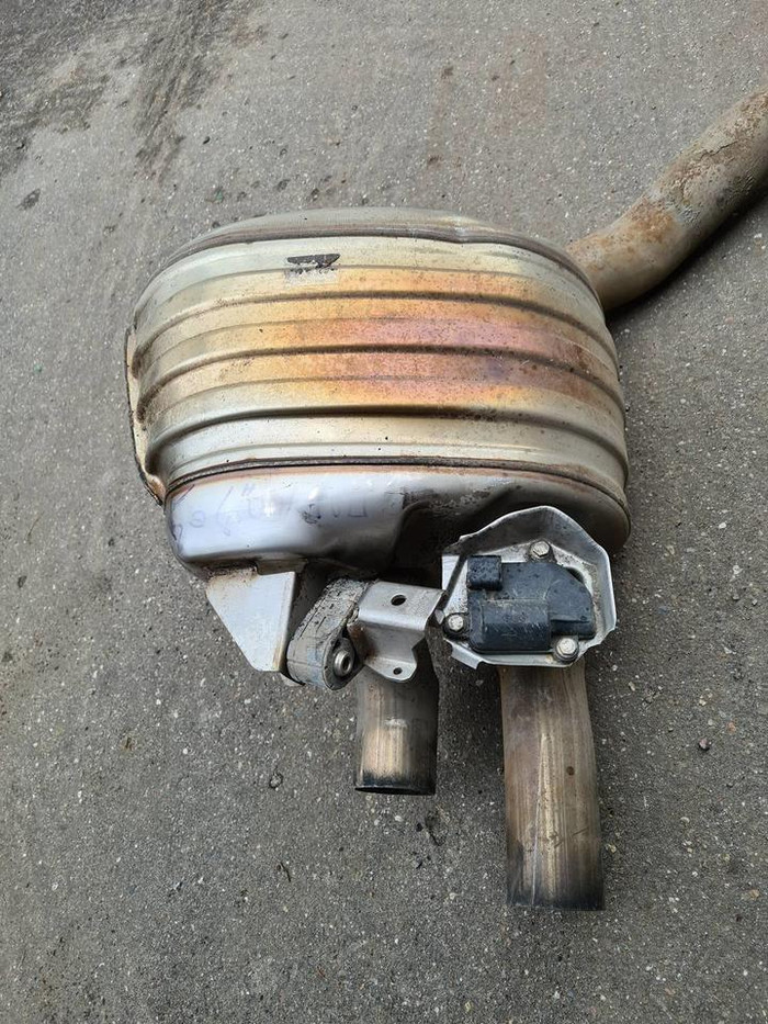 Глушитель левый Porsche Panamera 2 971 (2016-2020)