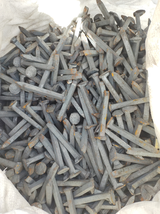 Костыль путевой 16х16х165 новый