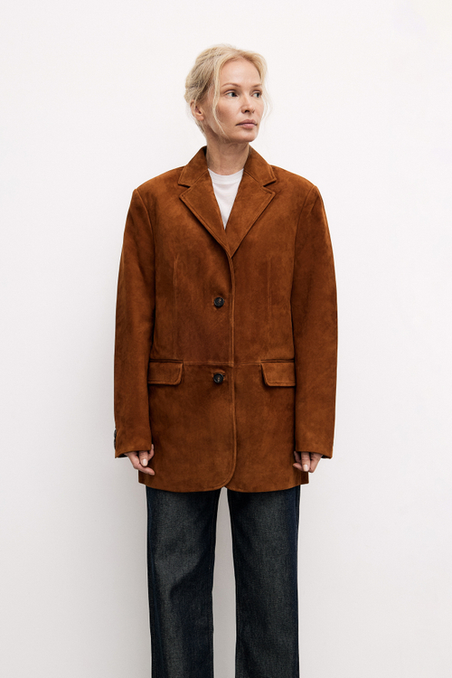 Жакет из замши песочного цвета