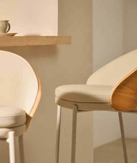 Барный Eamy, бежевая экокожа, светлый ясень