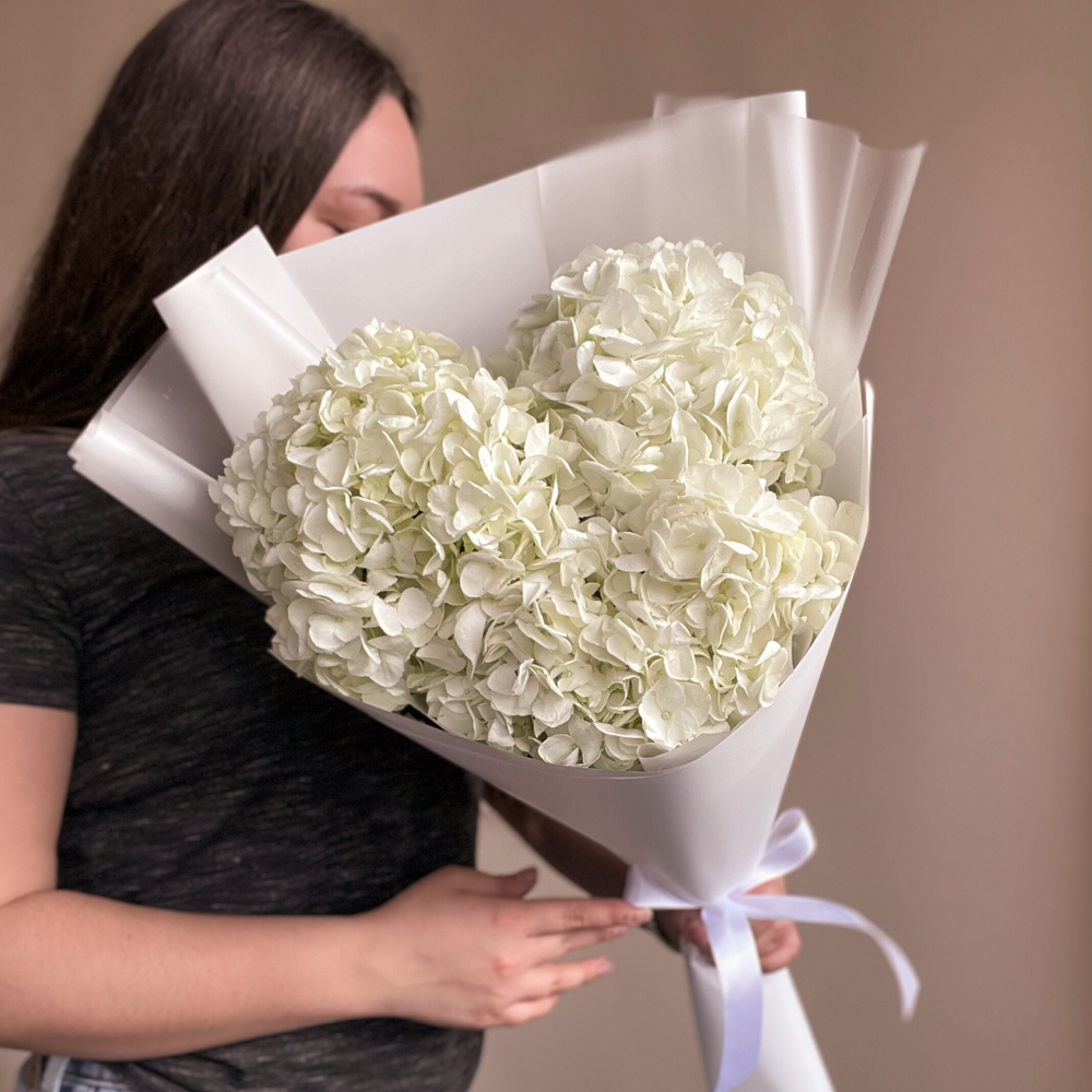 Белые гортензии 3 шт