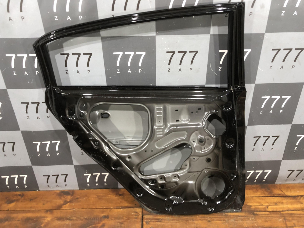 Дверь задняя левая Kia Rio 4 X-Line 17-нв Б/У Оригинал 77003H0500