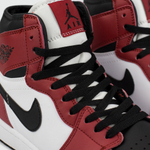 кроссовки Air Jordan 1 Red / Black Winter