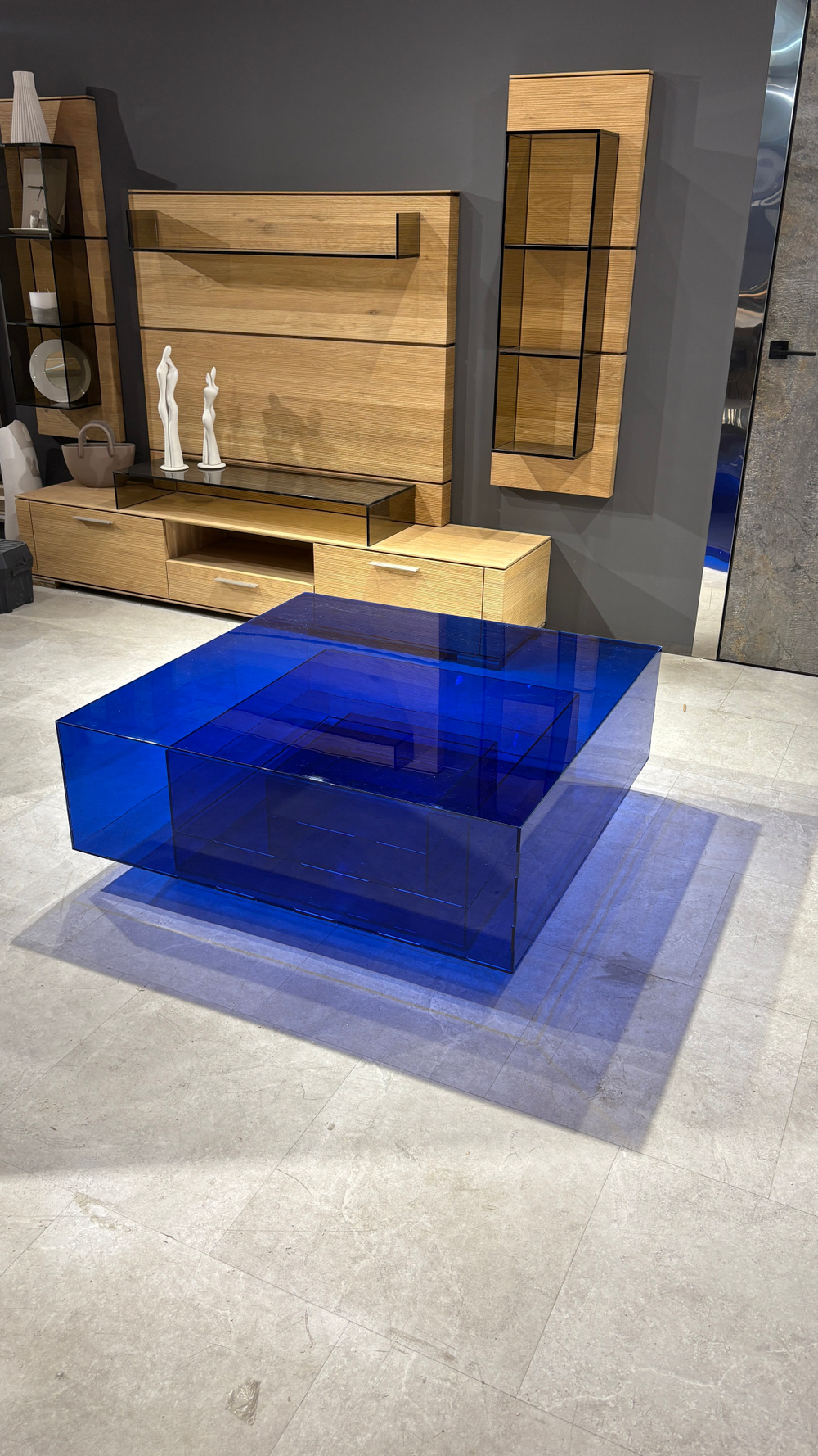 Журнальный стол Аура