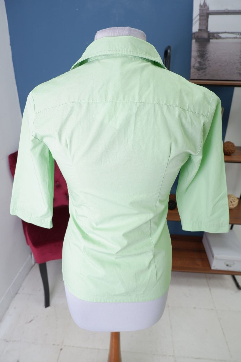 Рубашка зеленая с коротким рукавом 42 размер