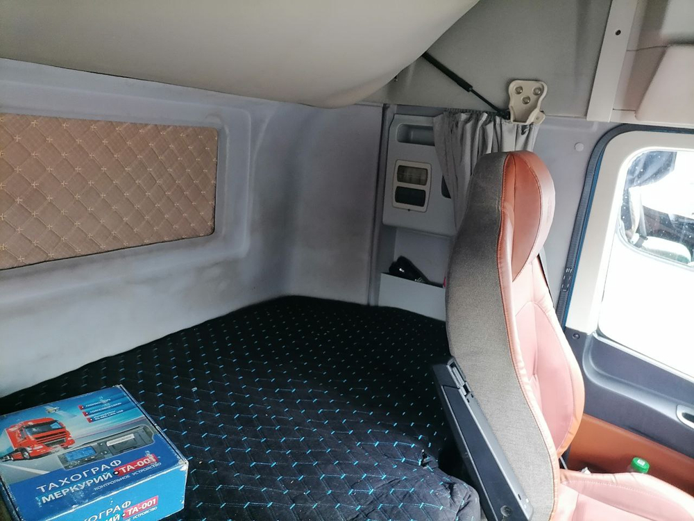 Foton AUMAN 4x2 Седельный тягач BJ4189SLFKA (Дизельный, 11,8 л, 470 л.с. АТ)