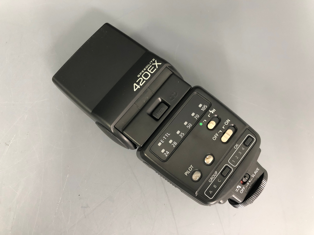 Canon Speedlite 420EX