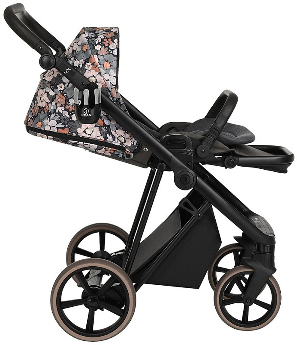 Детская коляска Roan Sol Flowers 3 в 1 с автокреслом Tutis Elo Black RSF/5003 Forest Clearing/Black