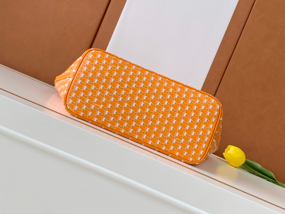 Moynat M Tote MM