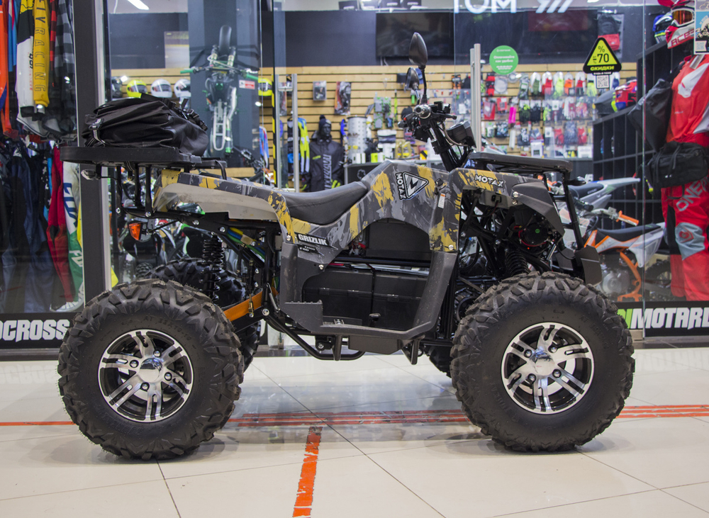 MOTAX ATV Grizlik E3000 4WD черно-зеленый/камуфляж