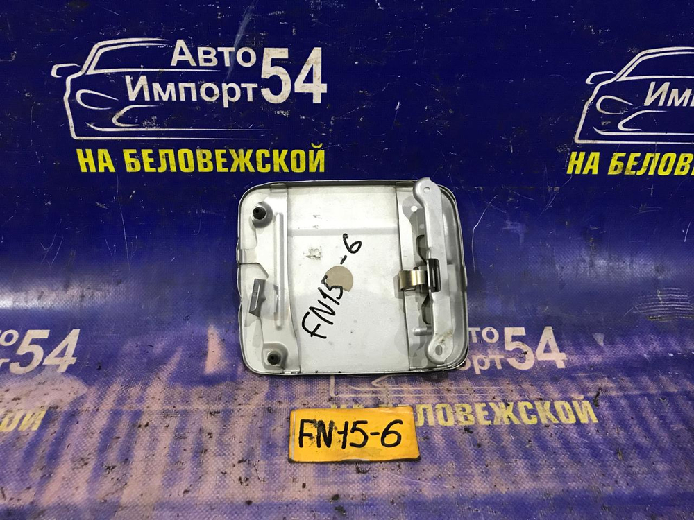 Лючок бензобака NISSAN PULSAR 2000