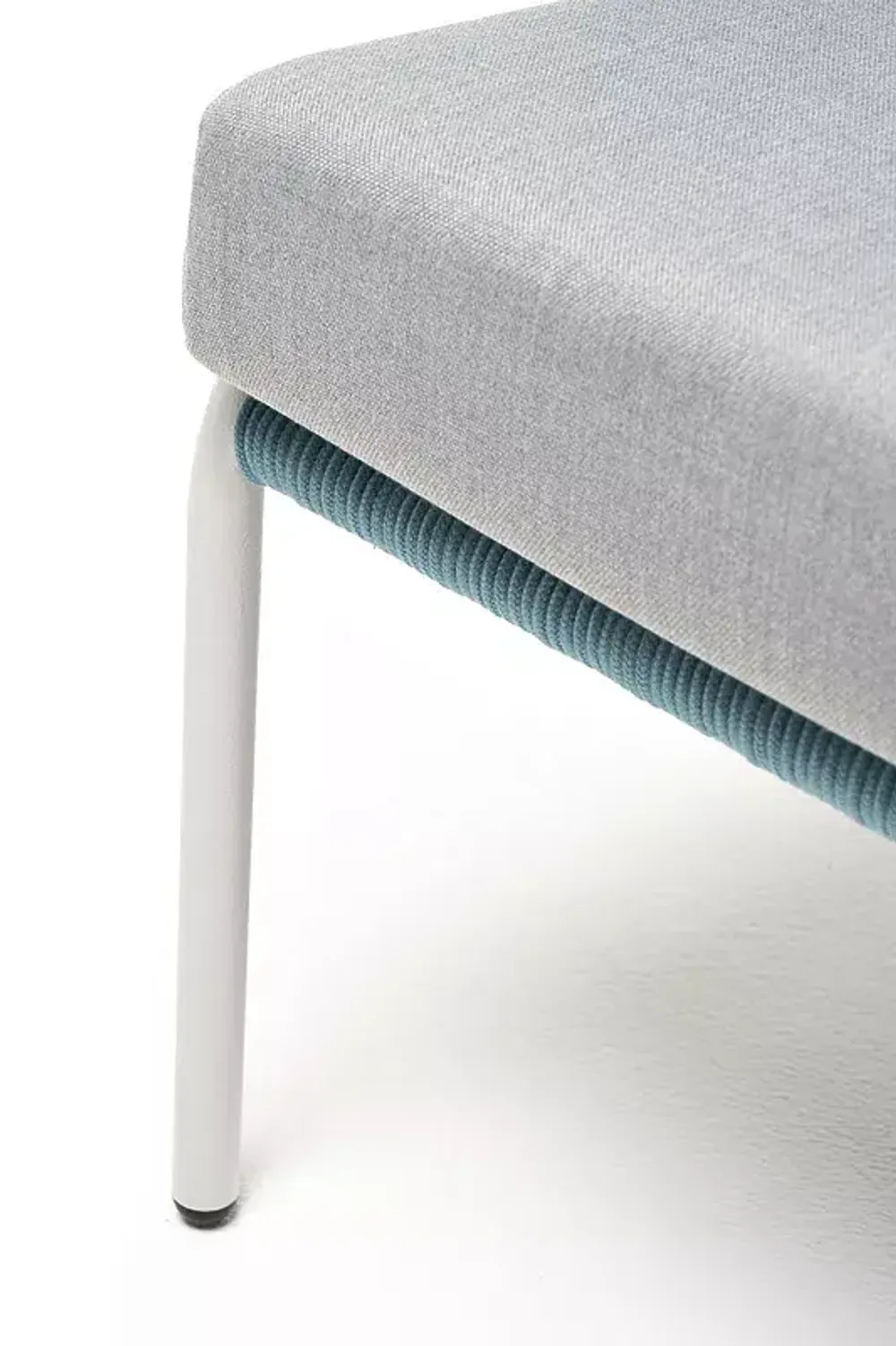 "Милан" кресло плетеное из роупа, каркас алюминий светло-серый (RAL7035) муар, роуп бирюзовый круглый, ткань светло-серая