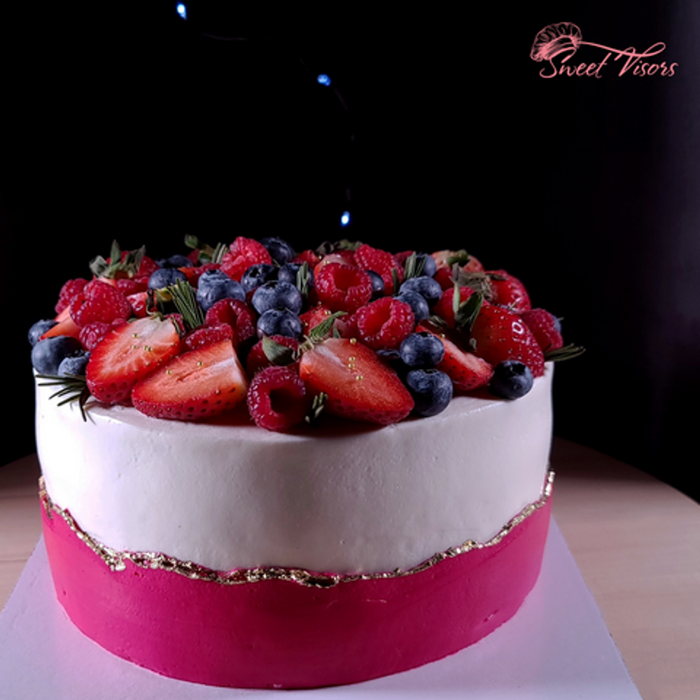 Торт для девочки с ягодами Кондитерская Sweet Visors Сладкие Козырьки Светланы Дегтеревой
