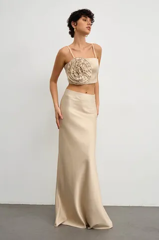 Юбка макси из атласа цвета шампань