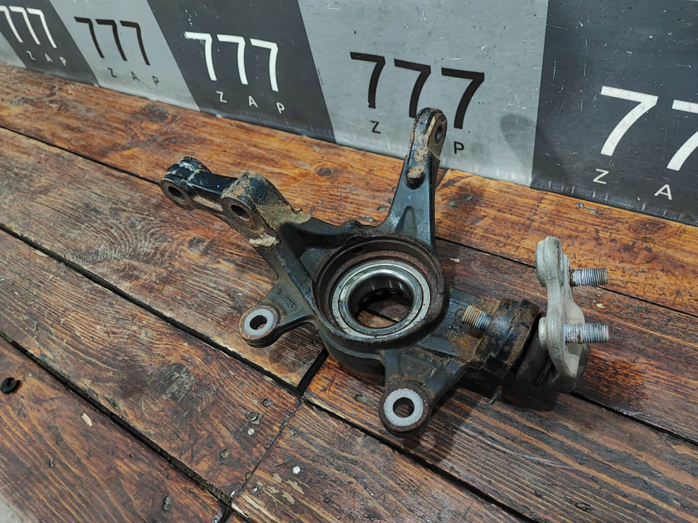 Кулак поворотный правый Haval F7 1, H6 2 Б/У Оригинал 3001102XKZ16B