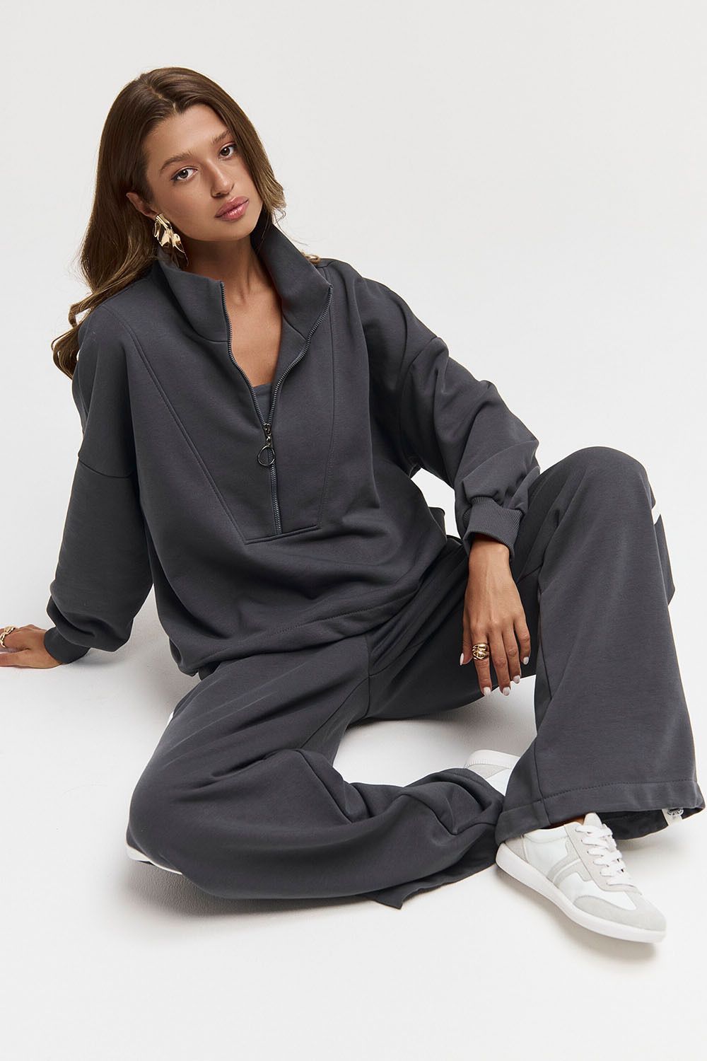 Олимпийка на молнии из премиум футера цвета антрацит