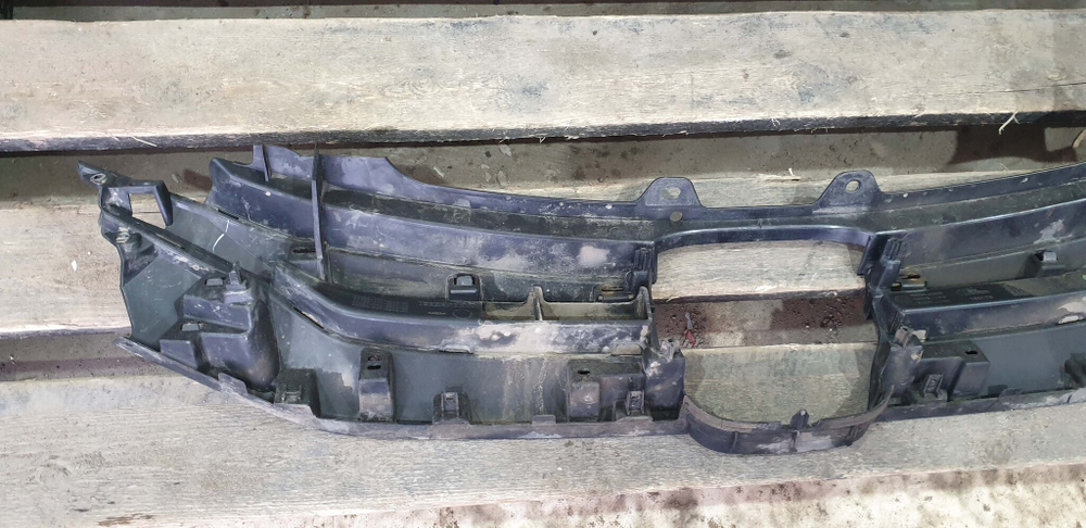 Решетка радиатора Honda CR-V 4 (RE, RM) 14-18 Б/У Оригинал 71121T1VE01