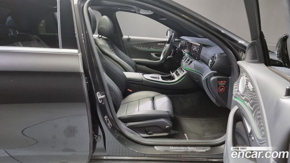 Mercedes-Benz E-Class W213 E350 4MATIC AMG Line Editions (11.2020)