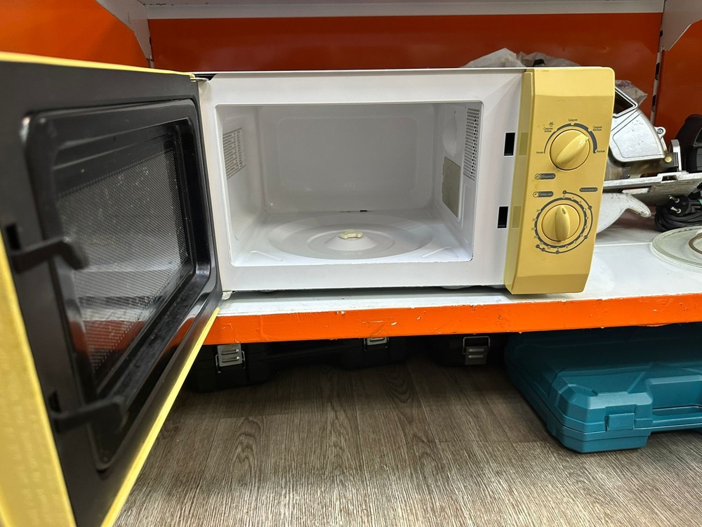 Микроволновая печь midea mm717cfb