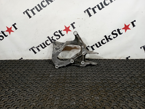 Кронштейн кабины передний правый