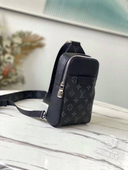 Нагрудная сумка-слинг Louis Vuitton