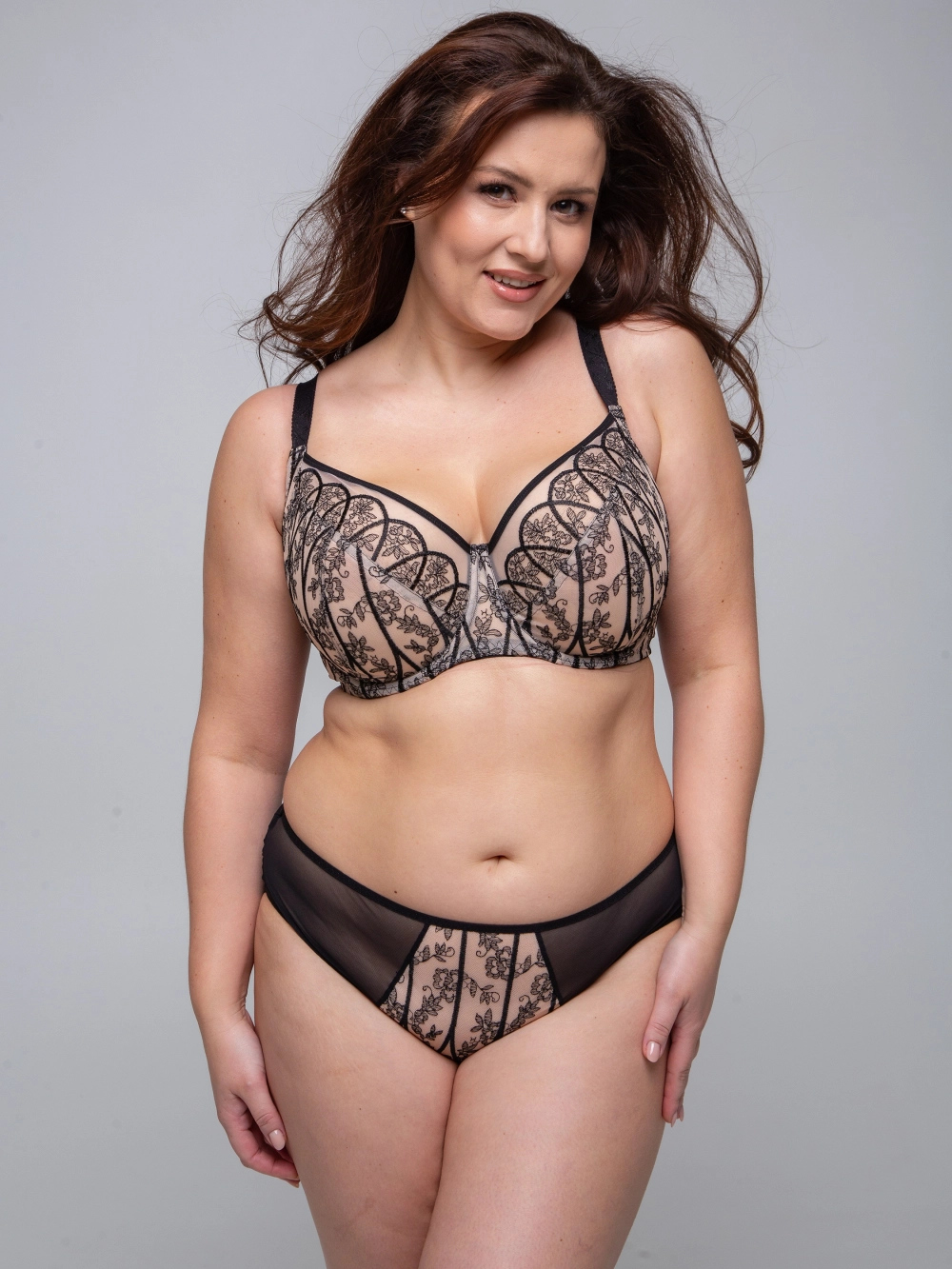 Бюстгальтер БельеСфера Кира мягкая чаша (черно-бежевый)