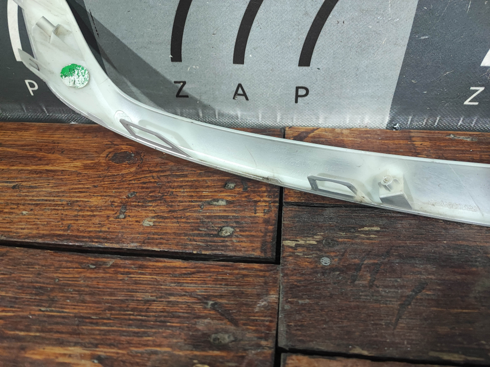 Накладка переднего бампера левая Geely Coolray 19-24 Б/У Оригинал 6600012331