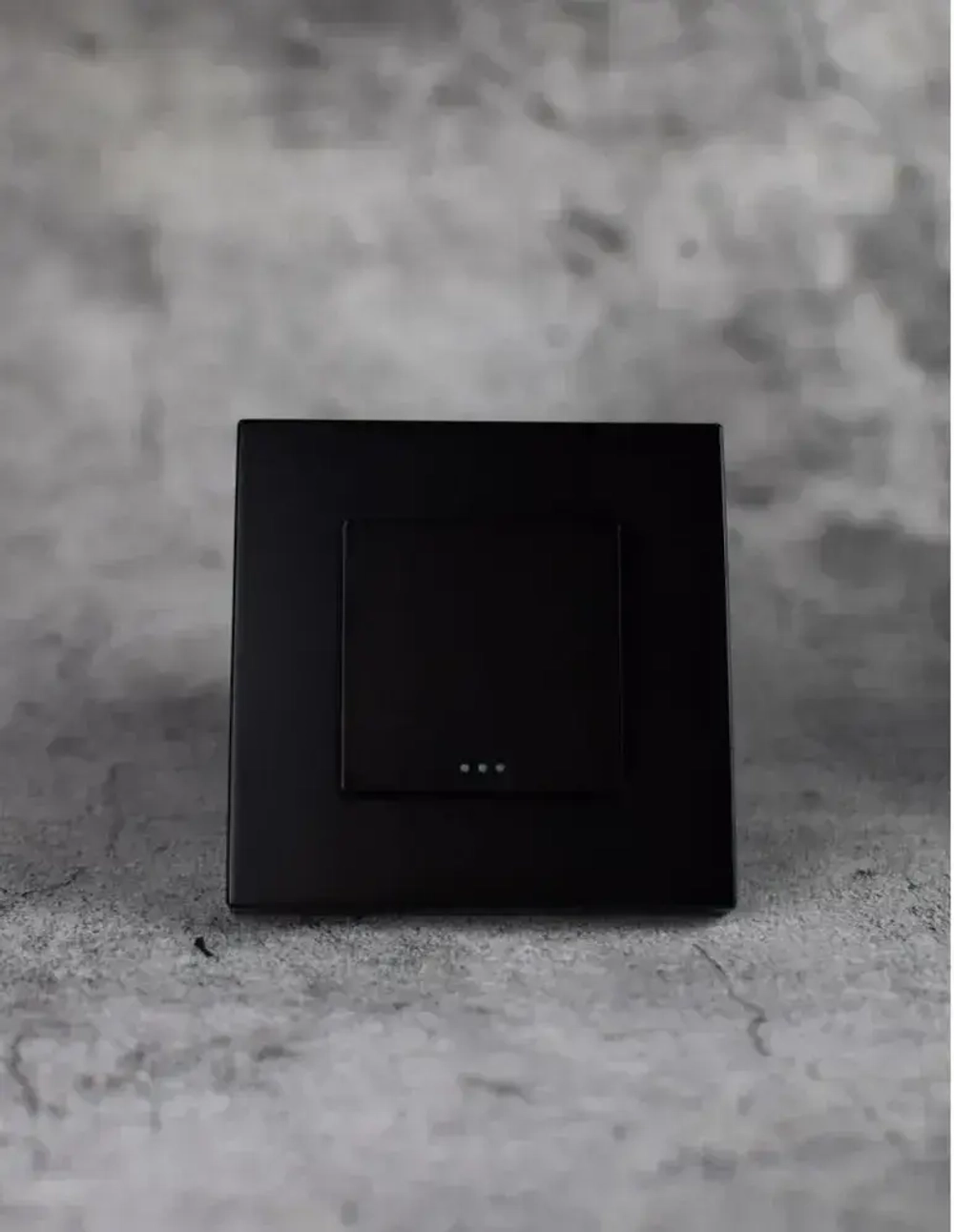 Выключатель для света черный одноклавишный без подсветки