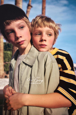 ZARA БОМБЕР С ВЫШИВКОЙ, БЕЖЕВЫЙ