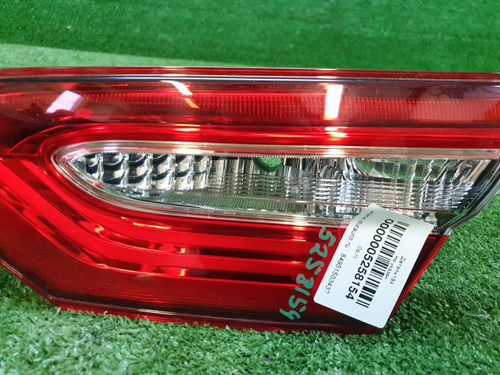 Фонарь правый внут Toyota Camry xv70 17-нв галоген