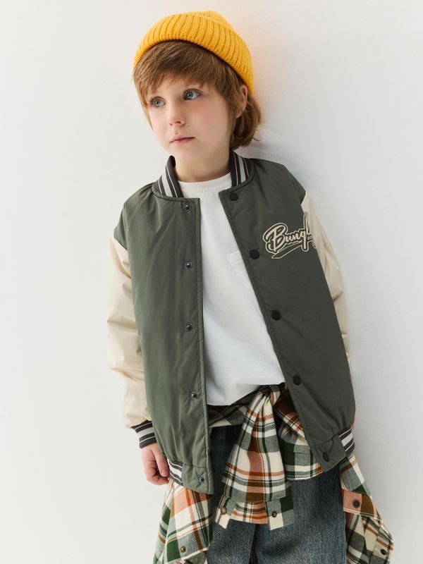 Бомбер с утеплителем 