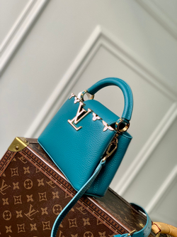 Louis Vuitton Capucines Mini