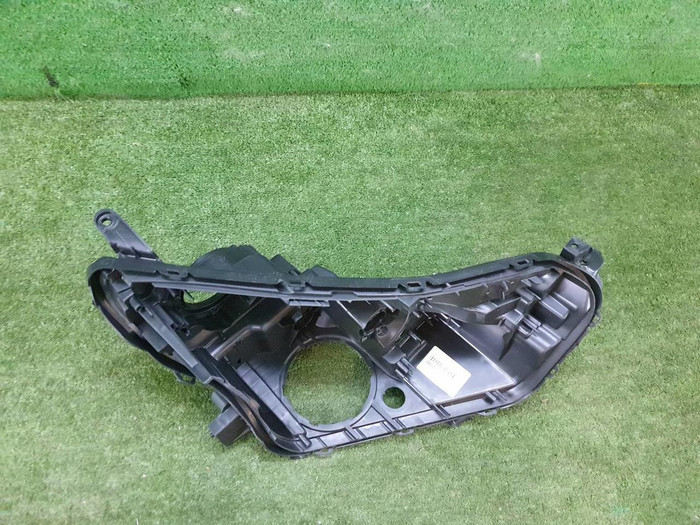 Корпус фары правый Toyota RAV4 4 CA40 (2015-2019) LED