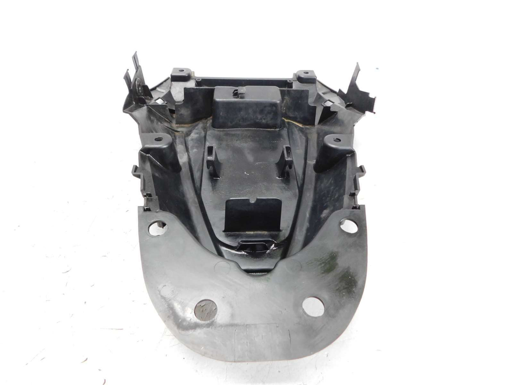 Пластик внутренний Suzuki Gladius SFV650A 63111-44H0