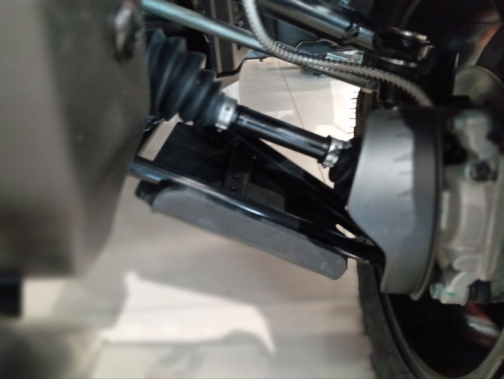 Квадроцикл HND QRX 650 EPS SE темно-серый