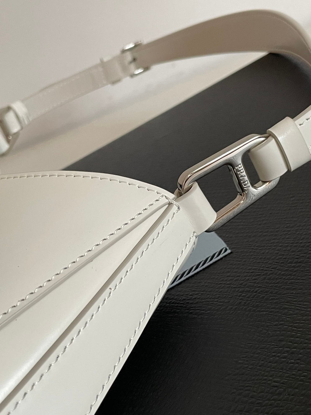 Prada Cleo 30 cm