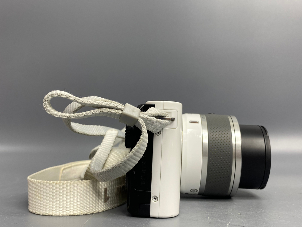 Nikon 1 J2 Double Zoom Kit